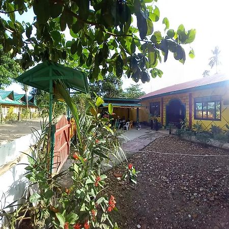 Rodel Yellow Hauz Itaytay Exterior foto