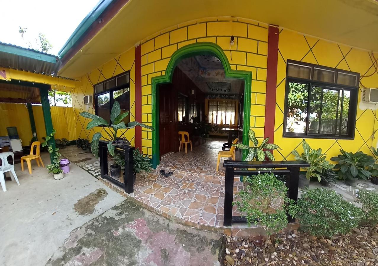 Rodel Yellow Hauz Itaytay Exterior foto